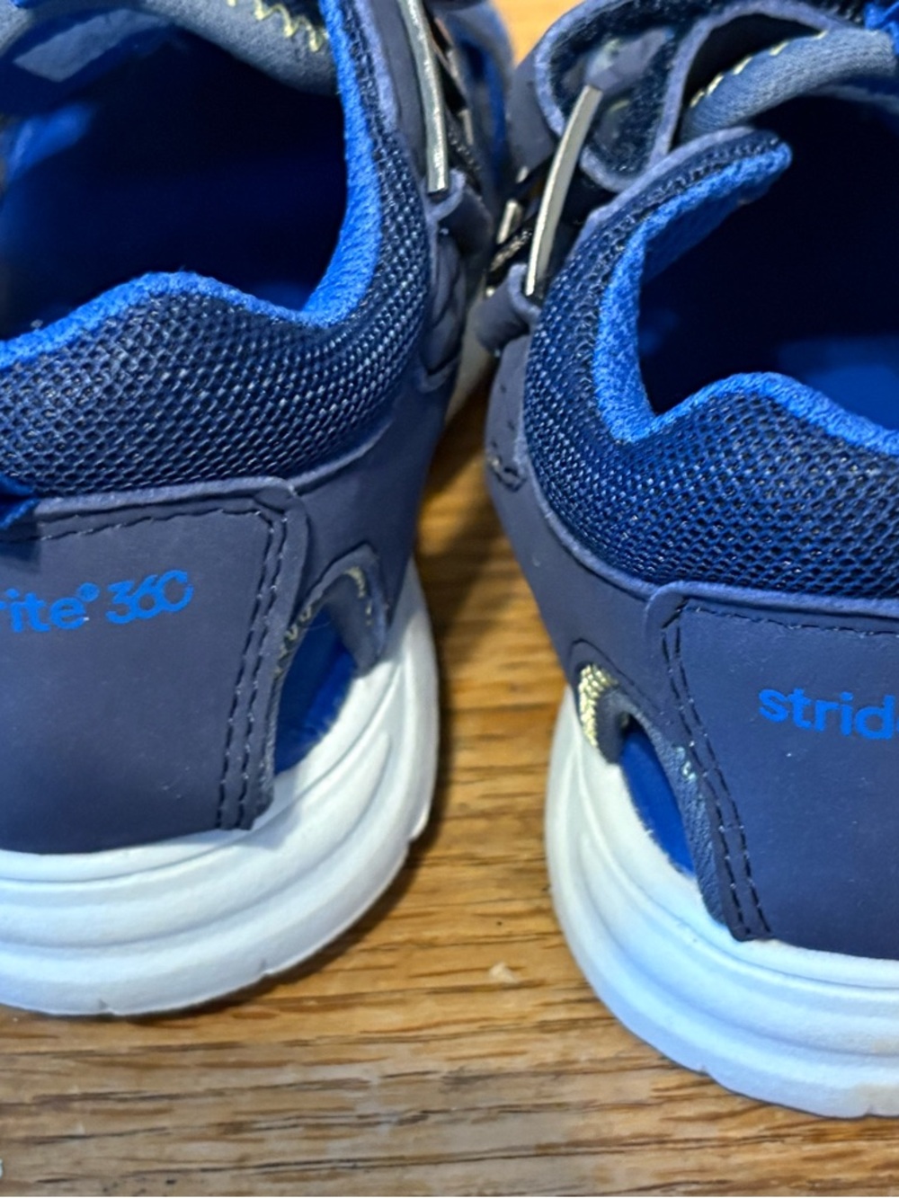 Stride Rite Water Shoes - Picture 2 of 3